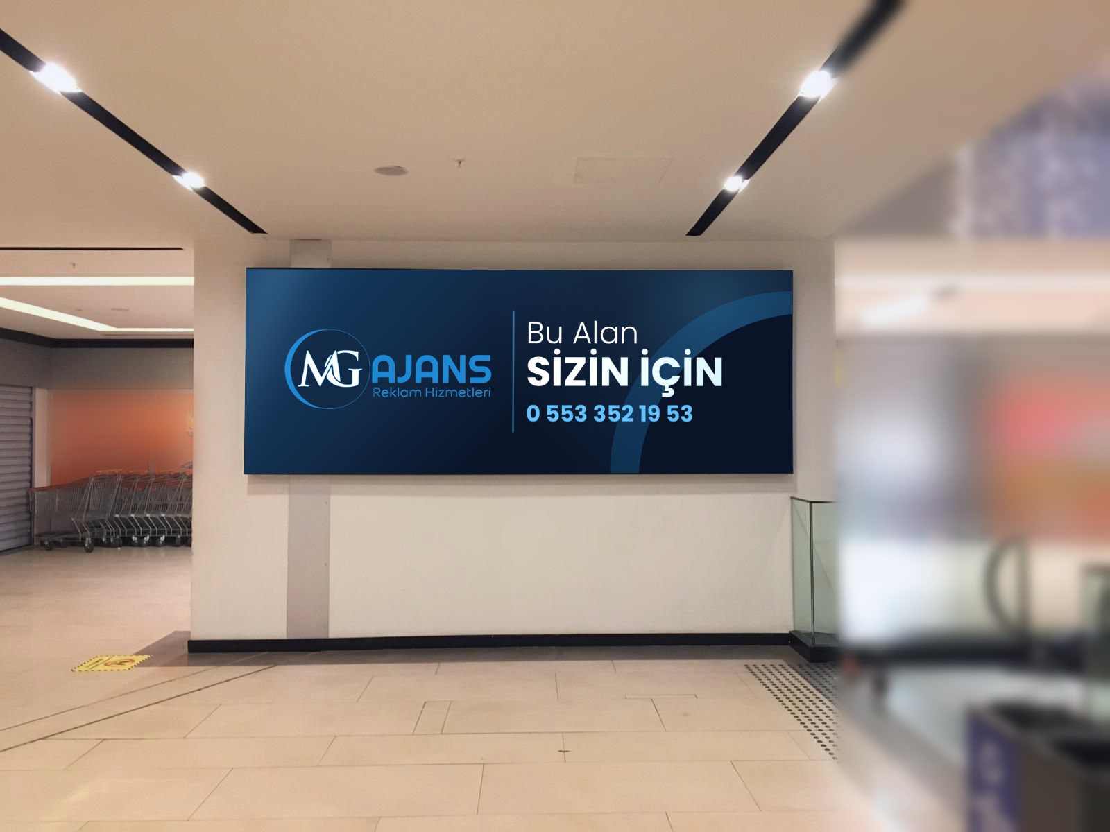 Dev Işıklı Pano