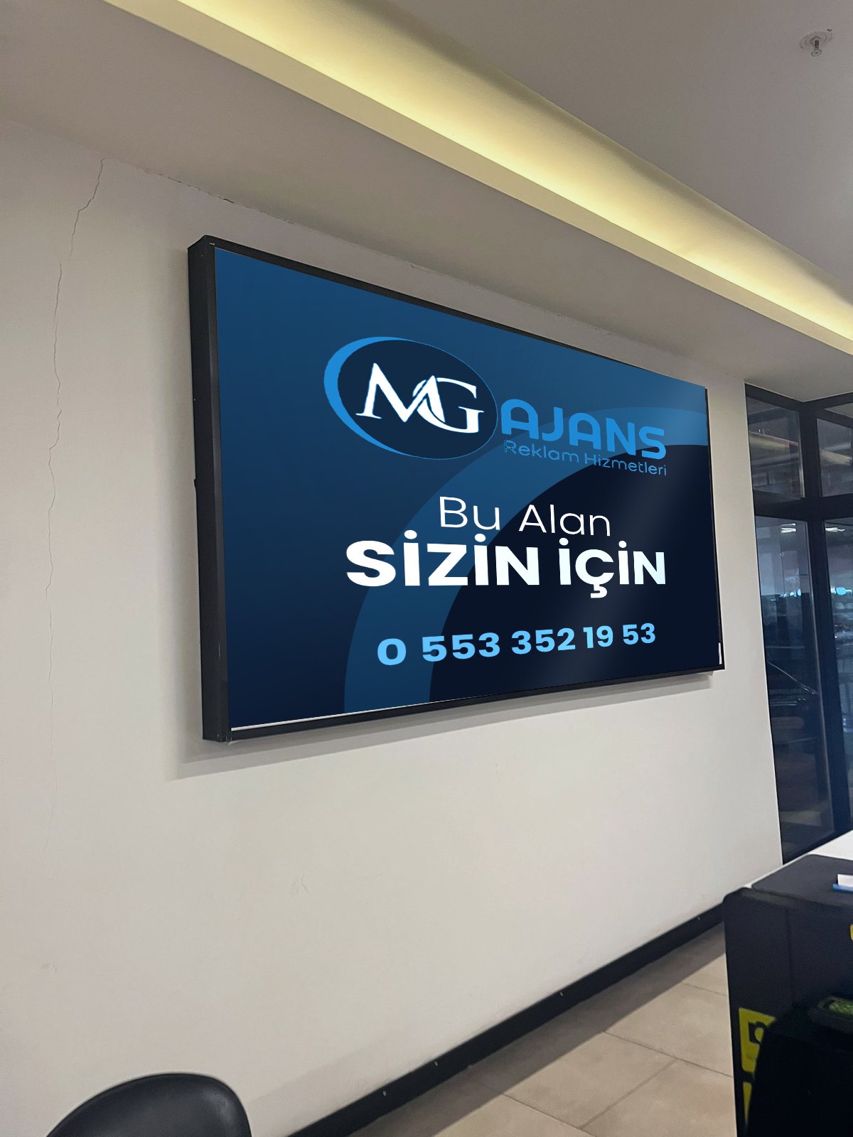 Giriş Koridoru Işıklı Pano